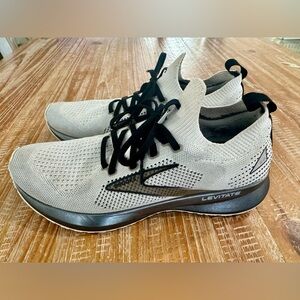 Brooks Levitate Stealthfit 5, women’s running shoes, size 8